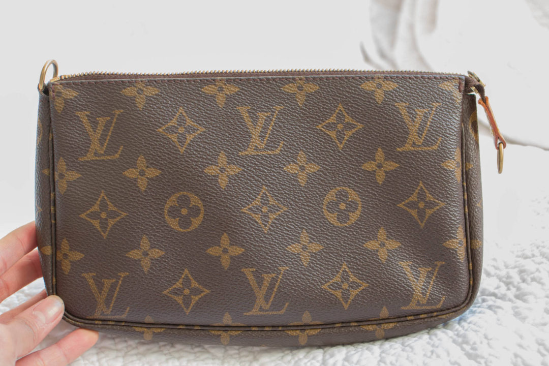 Louis Vuitton - Authenticated Pochette Accessoire Clutch Bag - Leather Brown Plain for Women, Good Condition